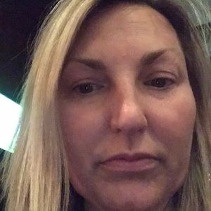 Meet your Posher, Cynthia